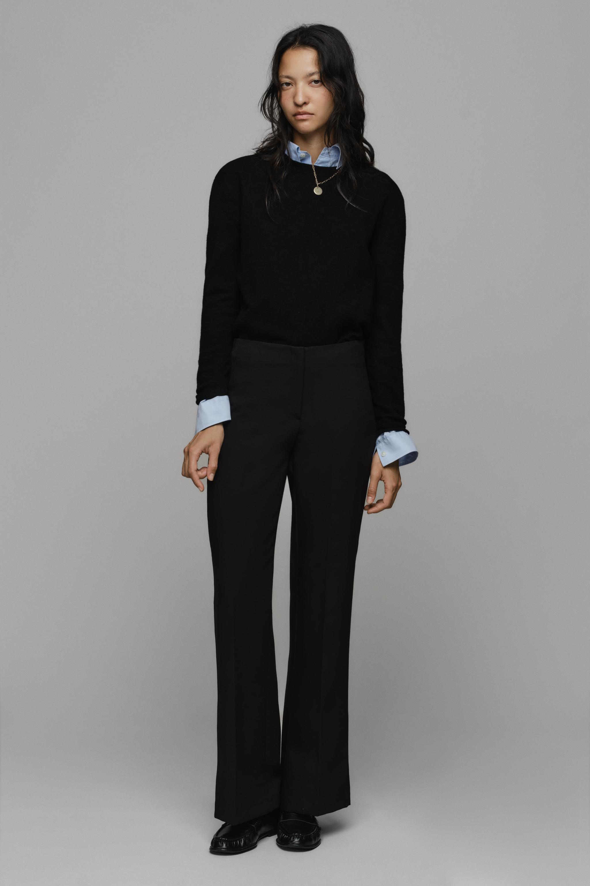 LOW-RISE FLARE PANTS